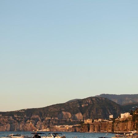 Surriento Suites Sorrento Exterior photo