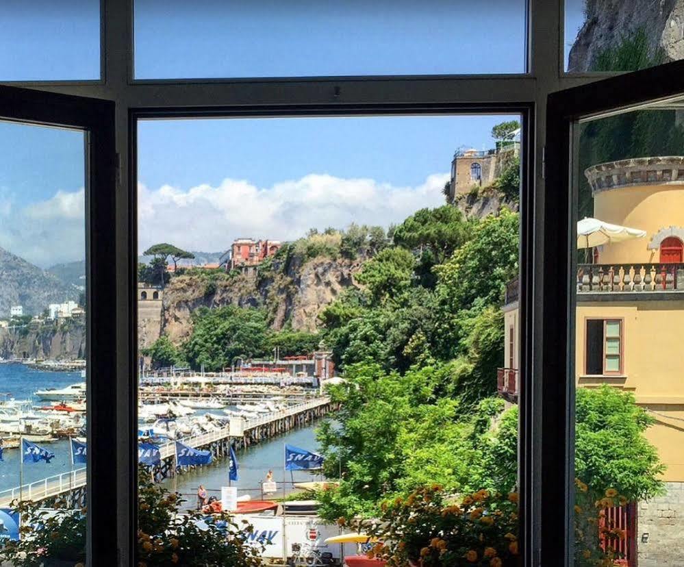 Surriento Suites Sorrento Exterior photo