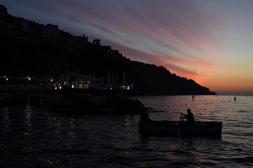 Surriento Suites Sorrento Exterior photo