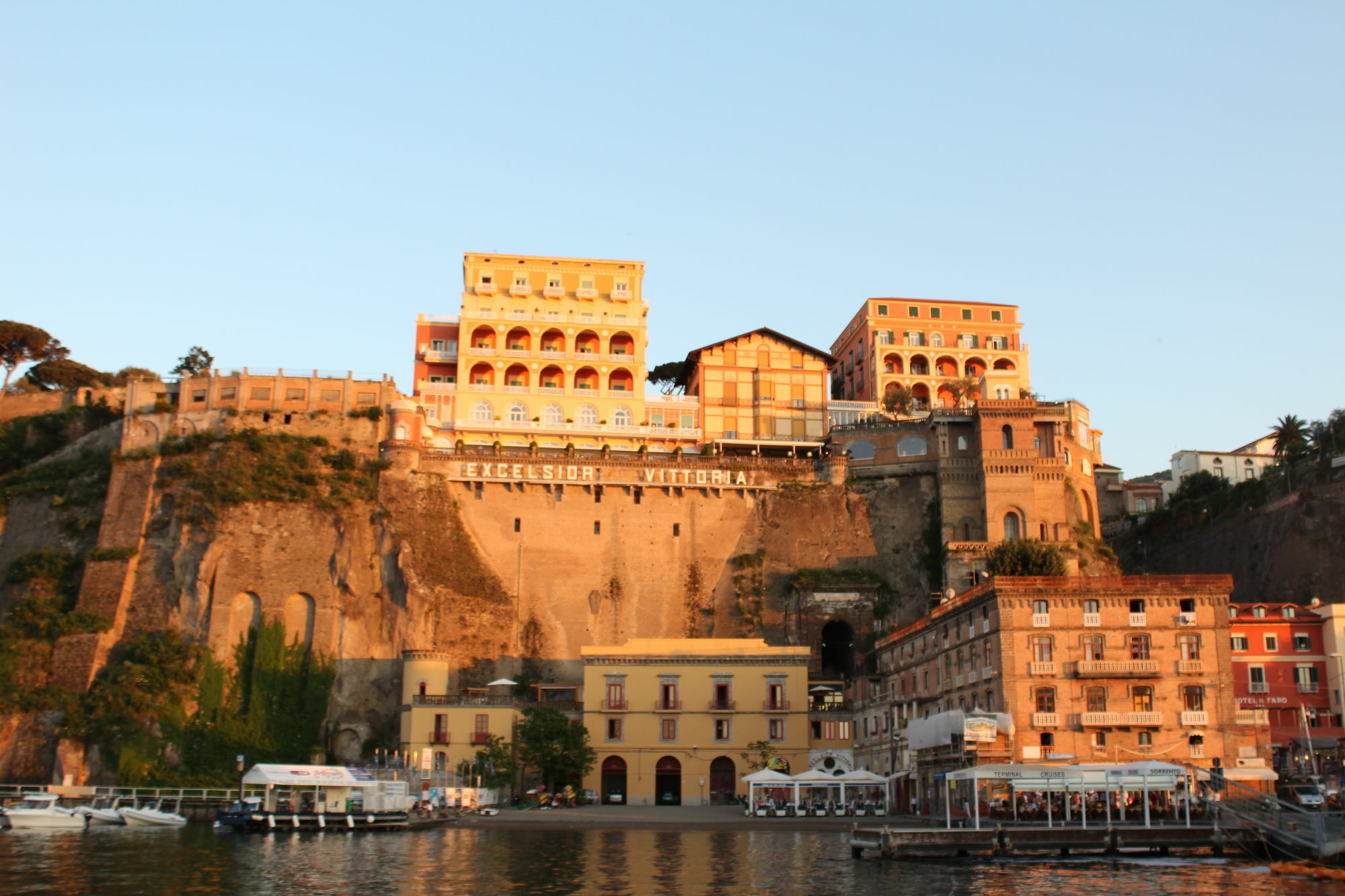 Surriento Suites Sorrento Exterior photo